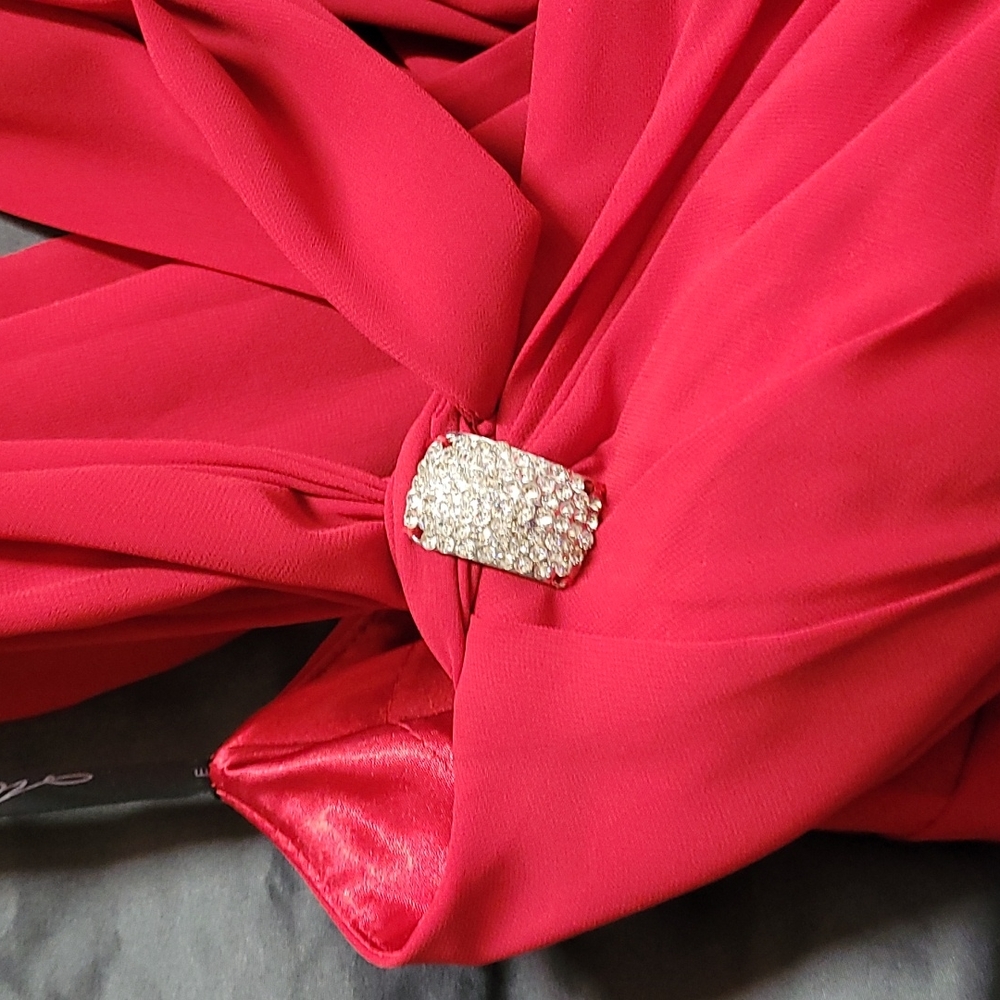 Dress - Picture 3 of 7